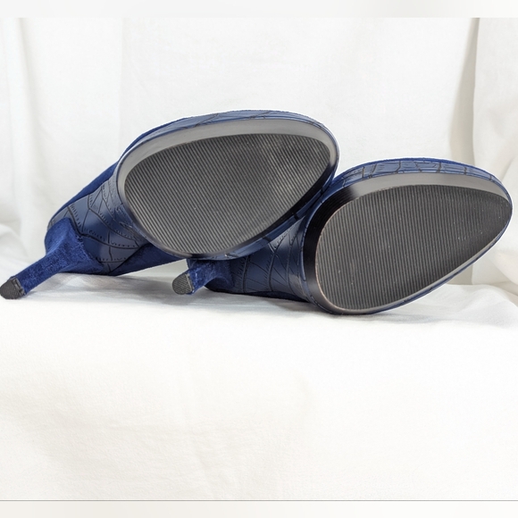 JustFab Korva Pump (8) - Picture 9 of 11